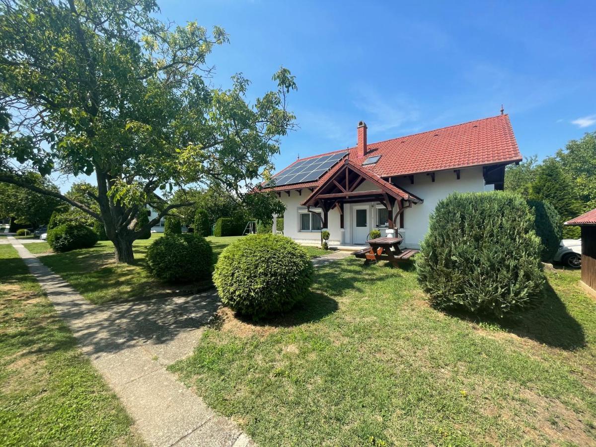 Frankie Holiday Apartment Iii. Balatongyörök Екстериор снимка