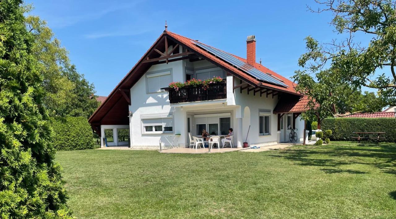 Frankie Holiday Apartment Iii. Balatongyörök Екстериор снимка