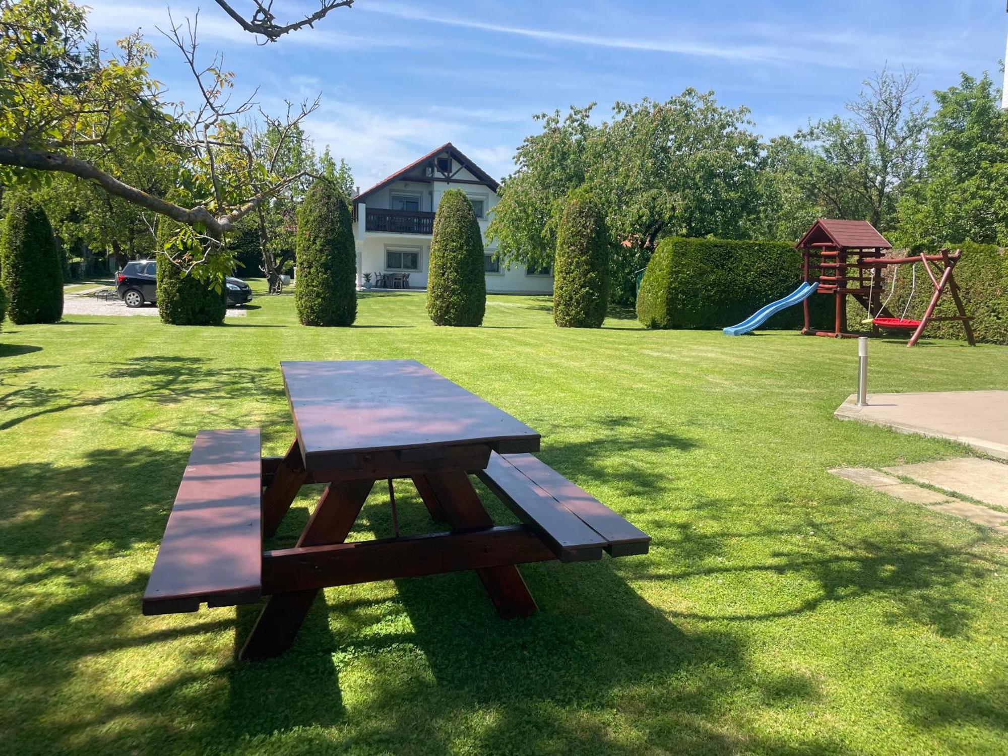 Frankie Holiday Apartment Iii. Balatongyörök Екстериор снимка