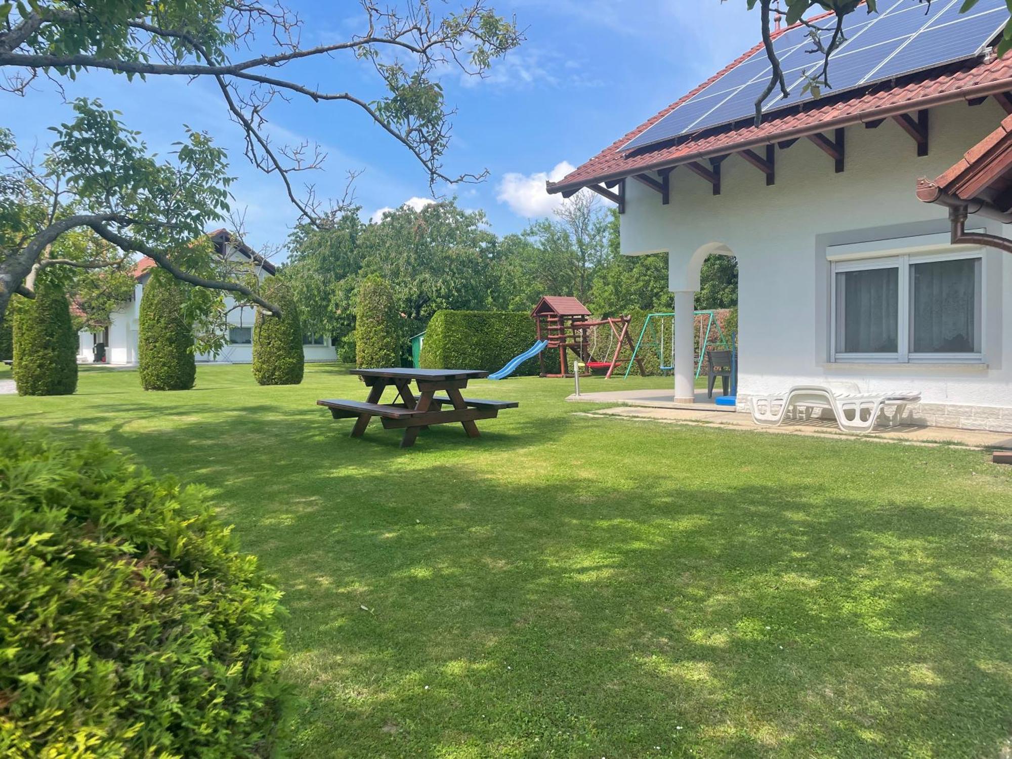 Frankie Holiday Apartment Iii. Balatongyörök Екстериор снимка